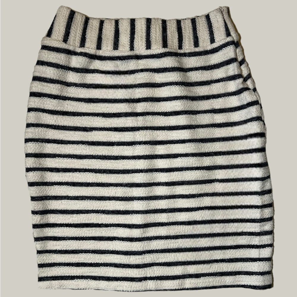JOA Lines of Duty Cream Striped Pencil Skirt. 100% Cotton. Size M Nautical/Beach